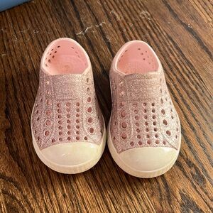 Pink Sparkle Natives 
Size C-4